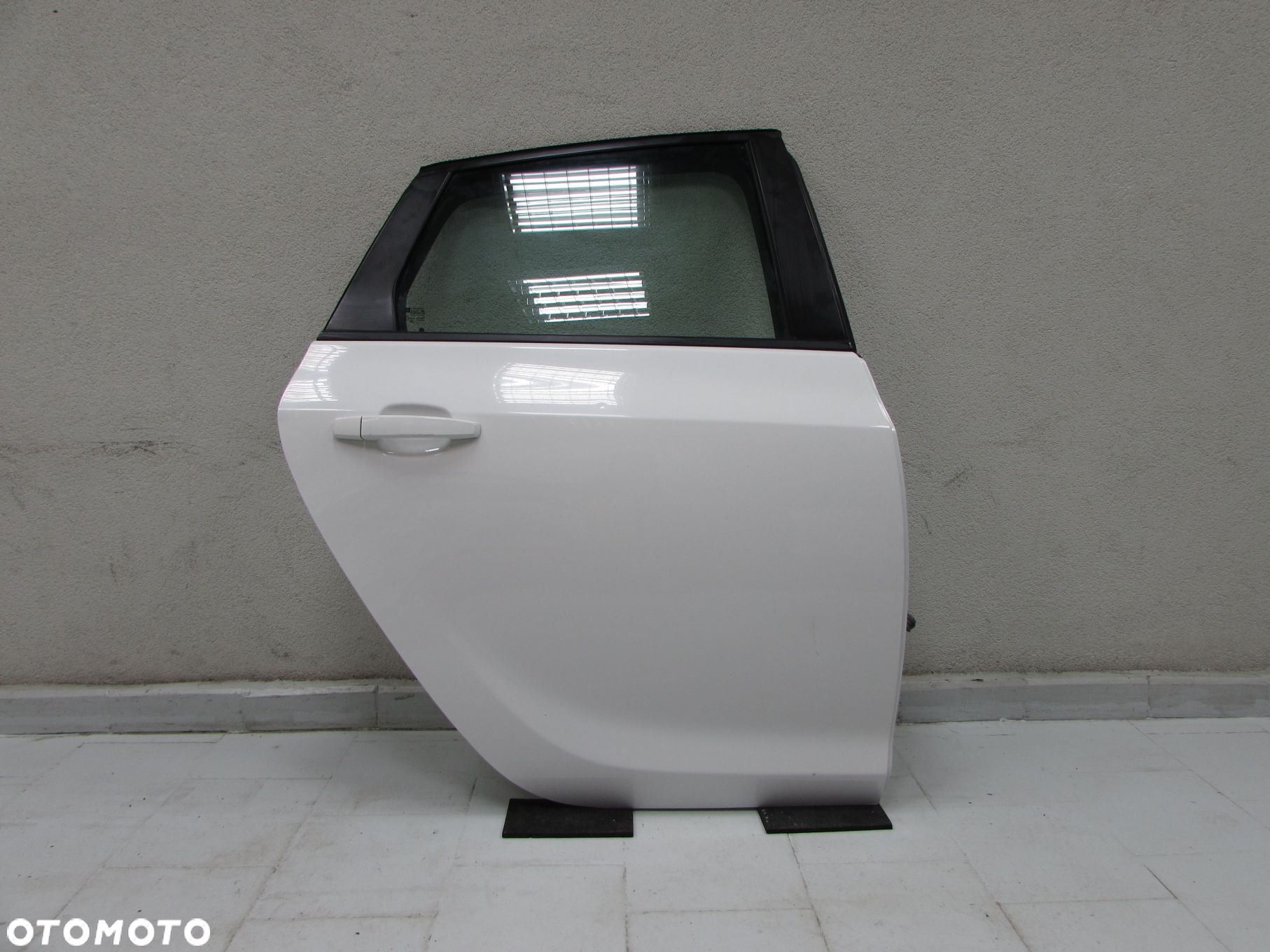 OPEL ASTRA IV J LIFT FL 09-15 DRZWI TYL PRAWY TYLNE PRAWE KPL Z40R Z 0R - 2
