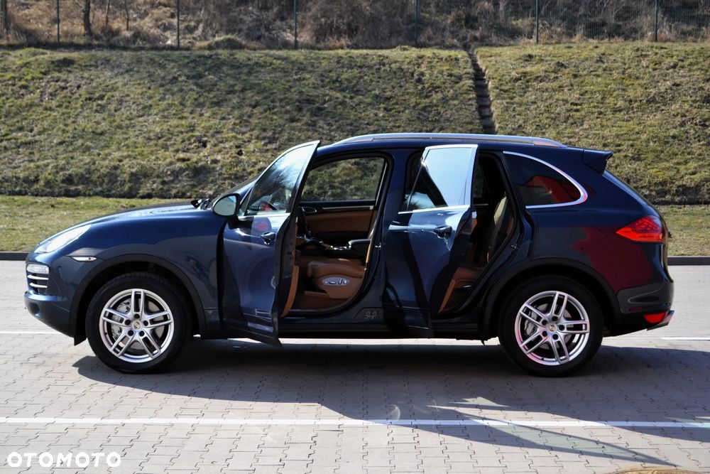 Porsche Cayenne - 27
