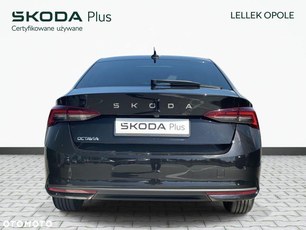 Skoda Octavia 1.5 TSI mHEV Selection DSG - 8