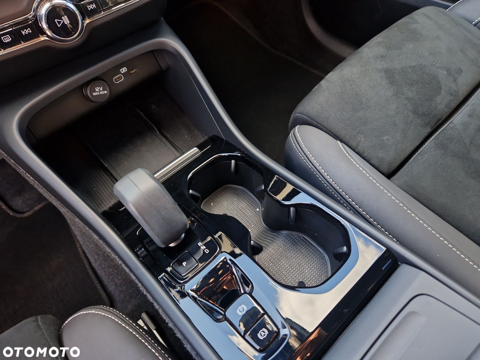 Volvo XC 40 - 15