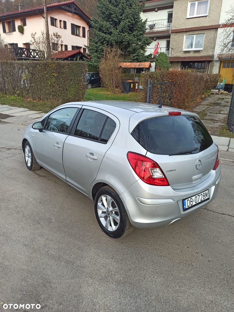 Opel Corsa - 4
