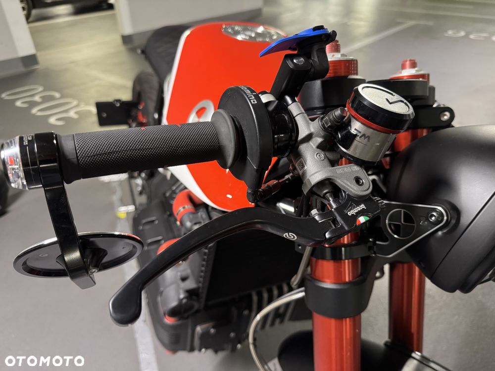 BMW K - 6