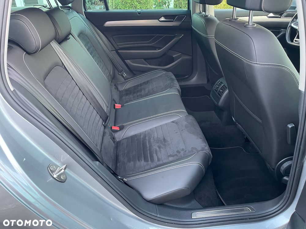 Volkswagen Passat 2.0 TDI 4Mot Elegance DSG - 12
