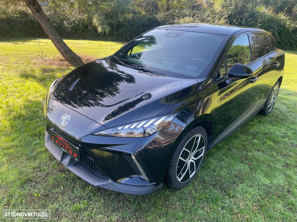 MG MG4 64 kWh Luxury