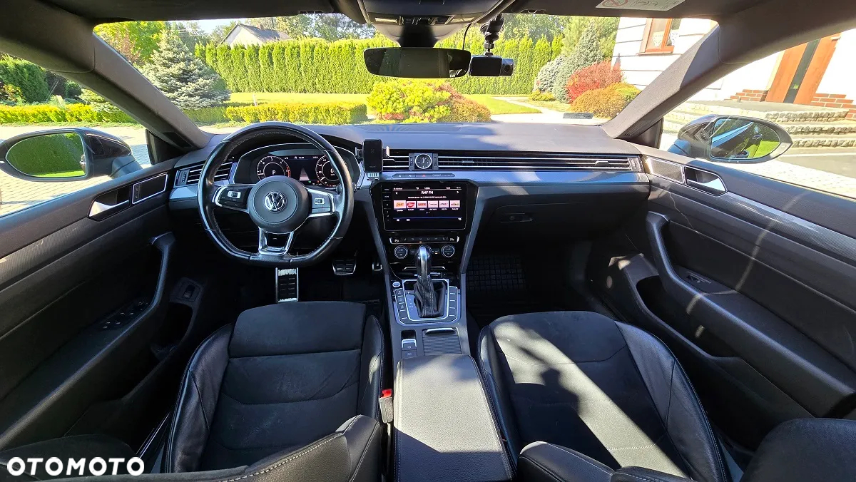 Volkswagen Arteon 2.0 TDI SCR R-Line DSG - 12