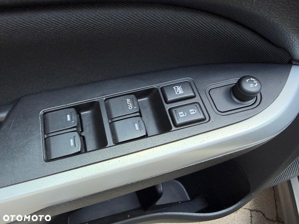 Suzuki Vitara 1.6 Comfort 2WD - 11