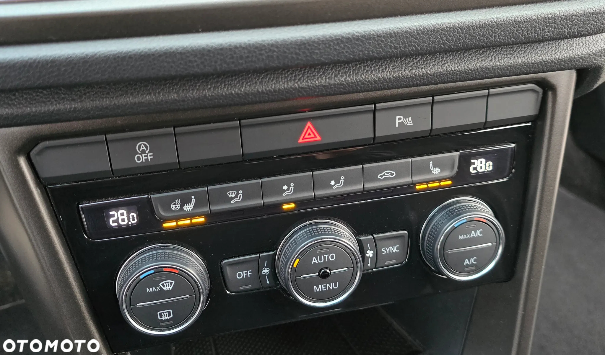 Volkswagen T-Roc 1.5 TSI Style - 30