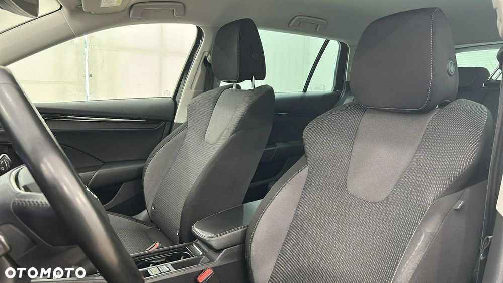 Skoda Octavia - 10