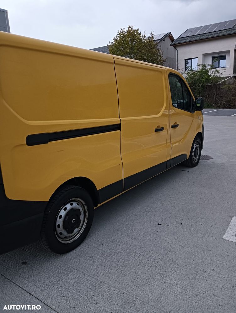 Opel Vivaro - 2
