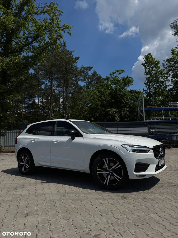 Volvo XC 60 B5 D AWD R-Design - 3