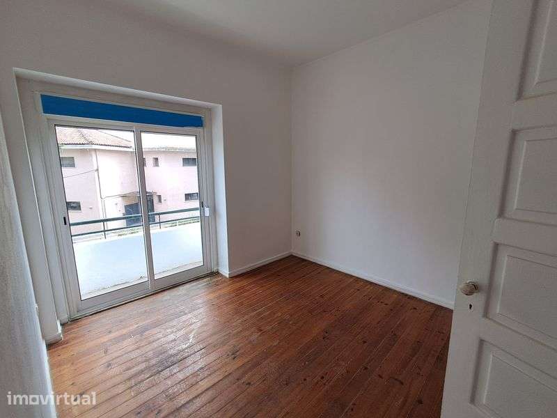 Apartamento T2 no Alto de São João - View 5
