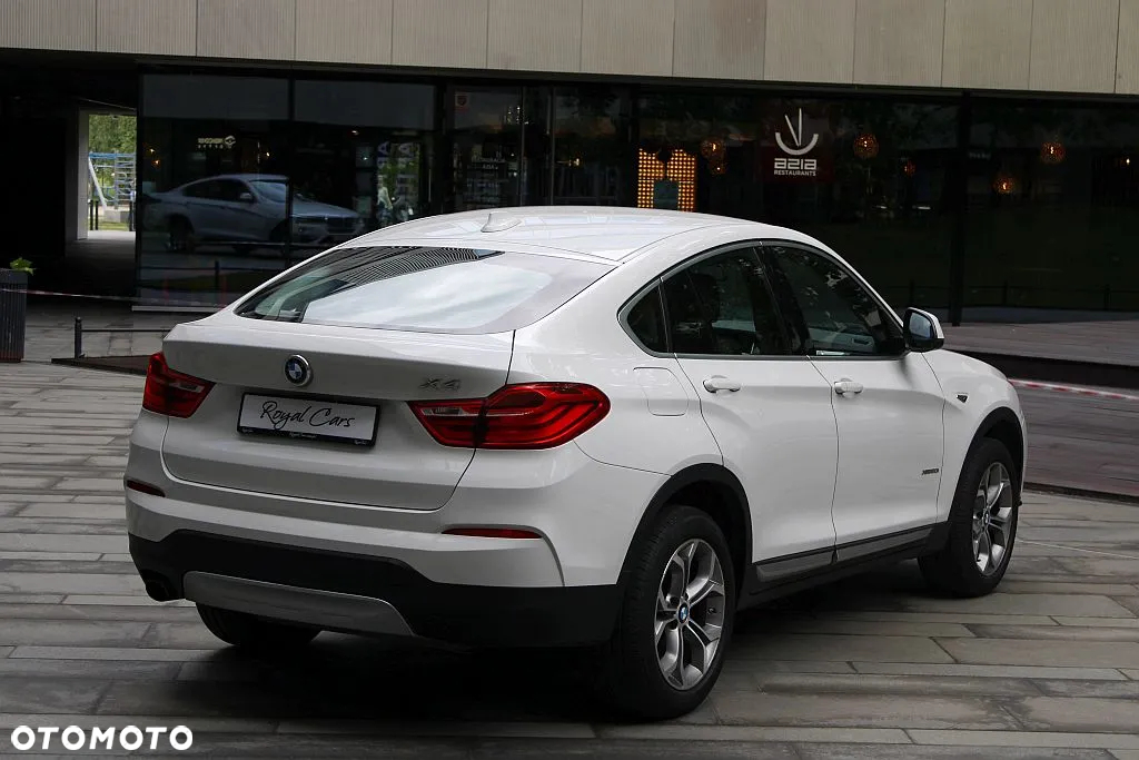 BMW X4 xDrive20i xLine - 4