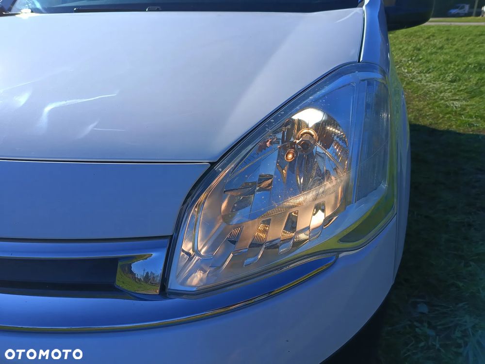 Citroën Berlingo 1.6 diesel 75kM manual, 2012 rok NOWY ROZRZĄD, GOTOWY DO JAZDY! - 15
