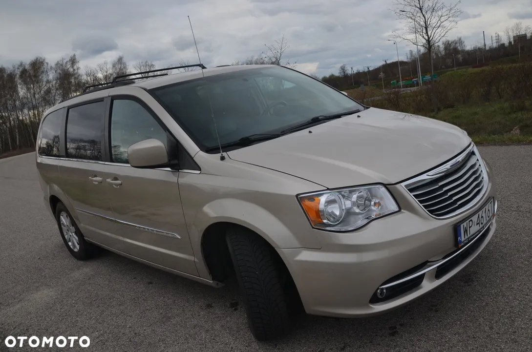 Chrysler Town & Country 3.6 Touring - 2