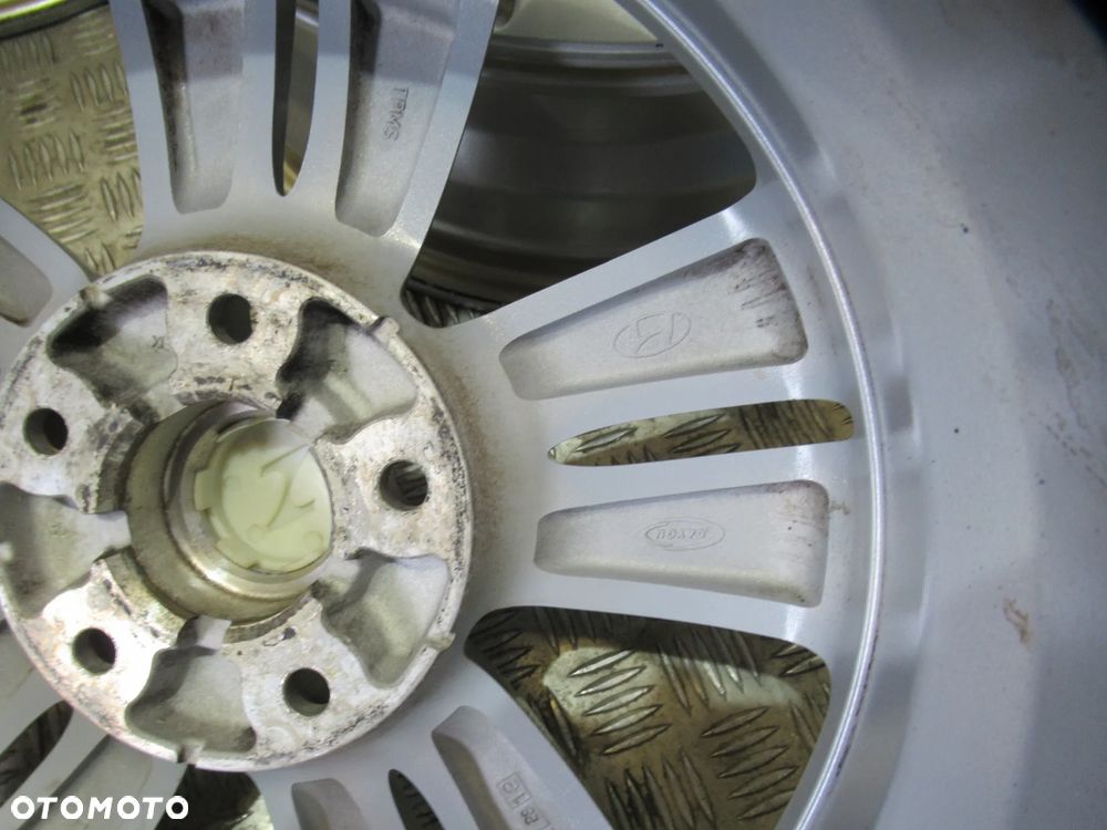 Felgi Hyundai I30 IX20 I40 IX35 Tucson 6Jx16 et51 5x114,3 - 10
