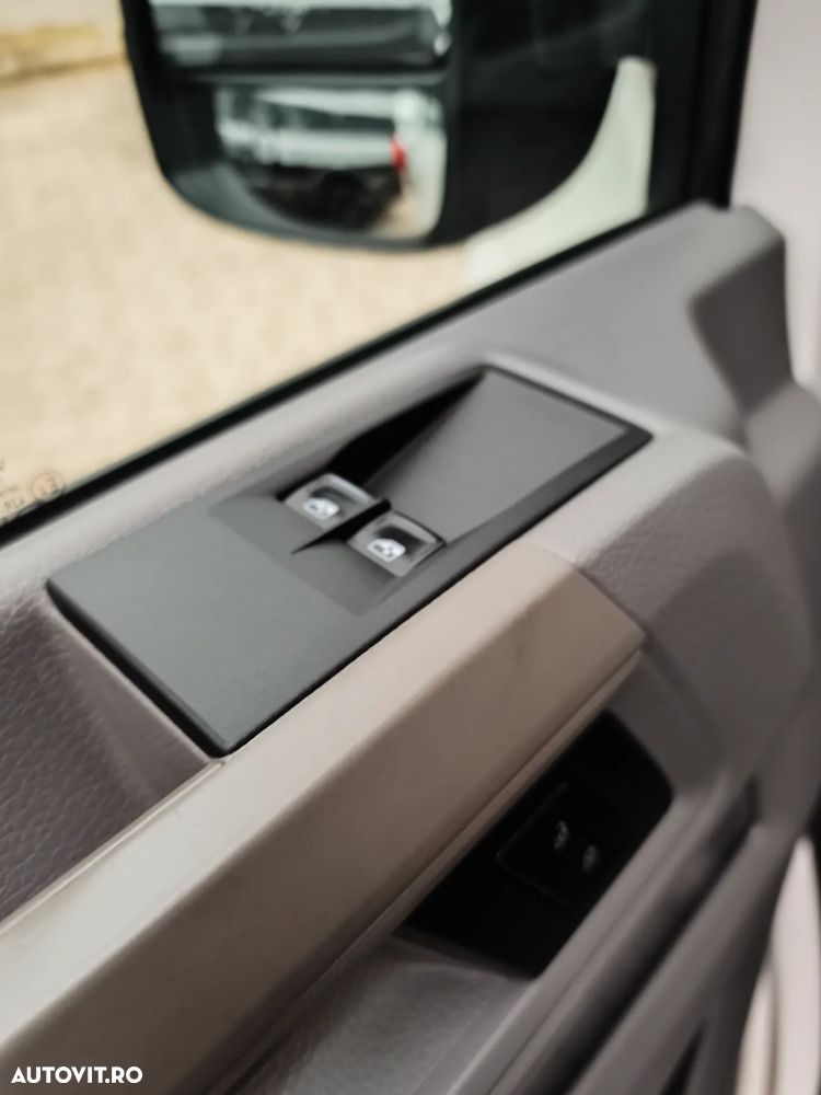 Volkswagen Crafter - 12