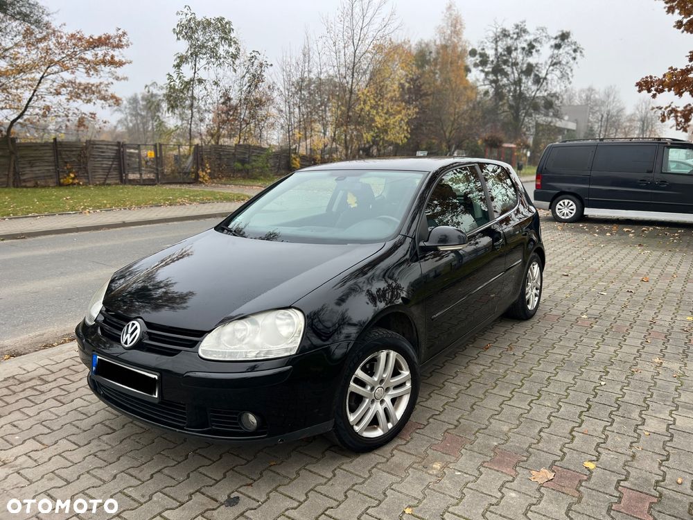Volkswagen Golf V 1.6 Comfortline - 1
