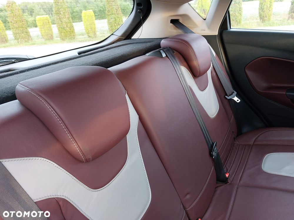 Ford Fiesta - 18