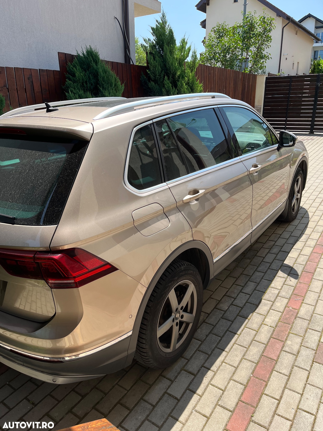 Volkswagen Tiguan 2.0 TDI 4Mot DSG Comfortline - 17
