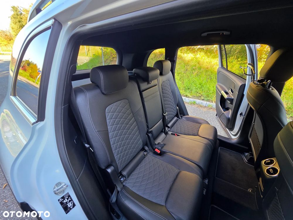 Mercedes-Benz GLB - 18