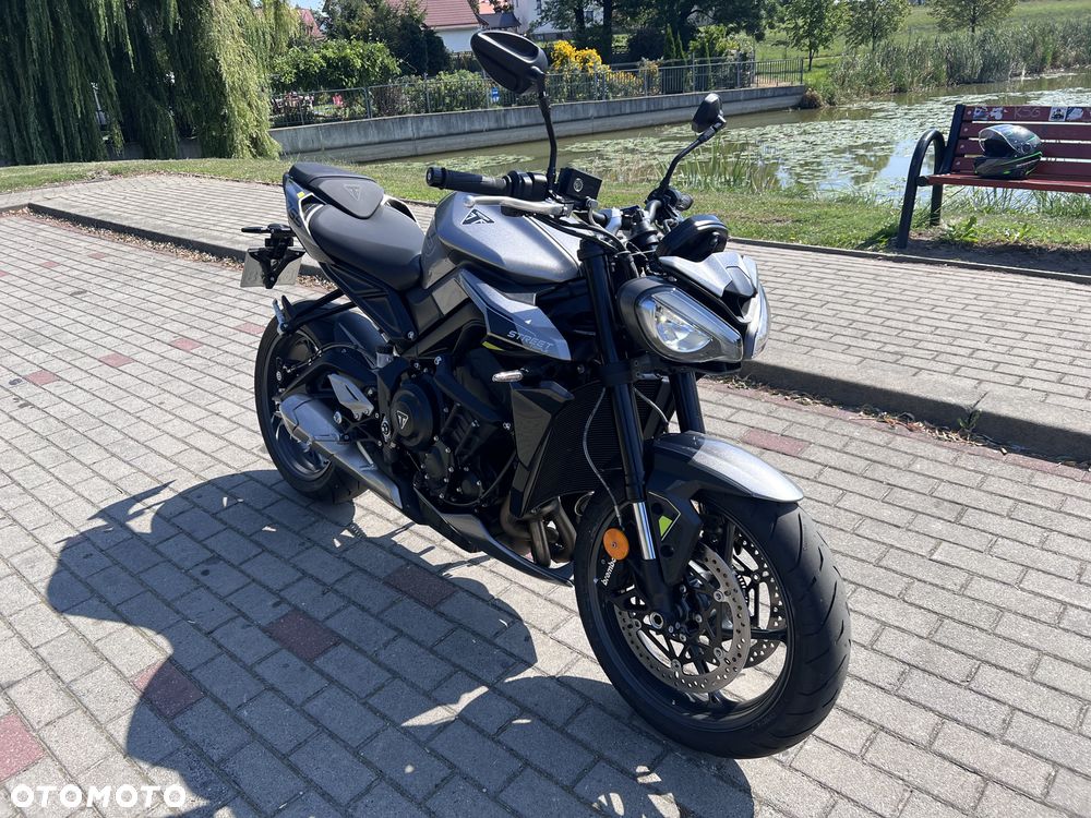 Triumph Street Triple - 3