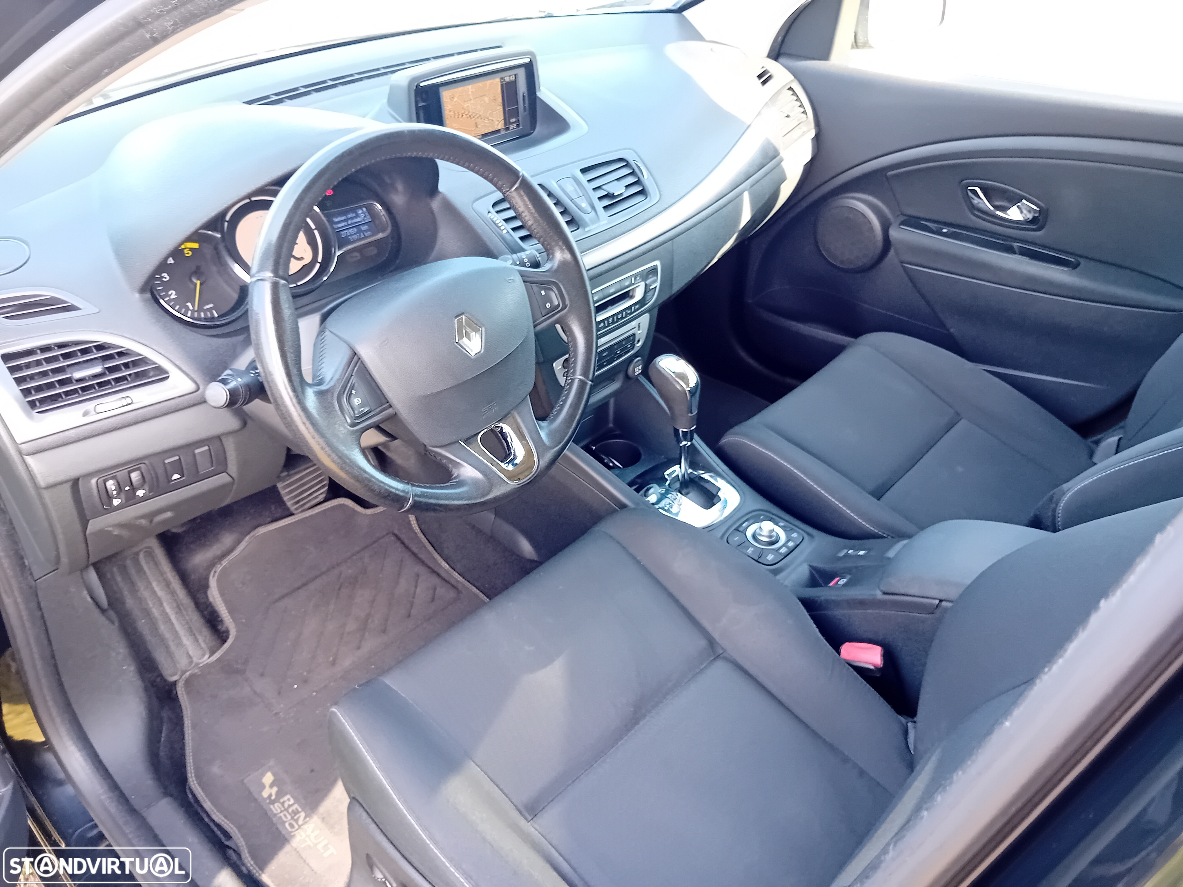 Renault Mégane Sport Tourer dCi 110 FAP EDC Dynamique - 2