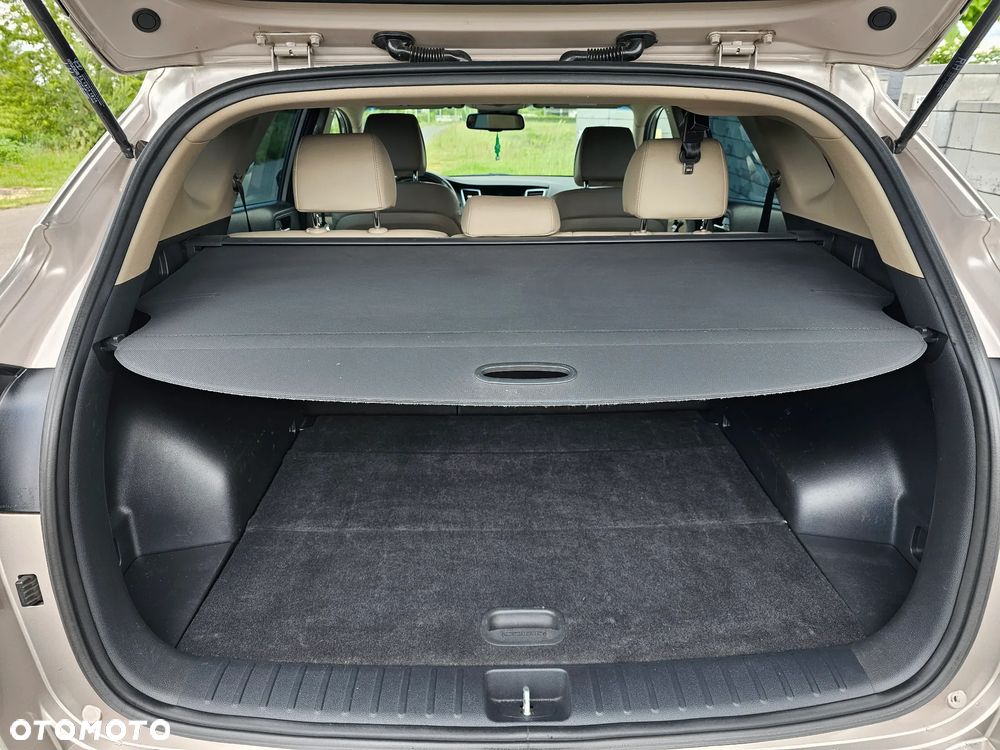 Hyundai Tucson 1.7 CRDI BlueDrive Style 2WD - 9