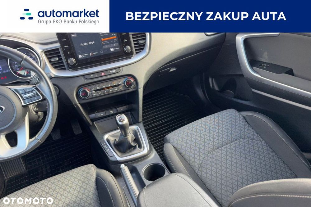 Kia Ceed 1.6 CRDi SCR M - 20