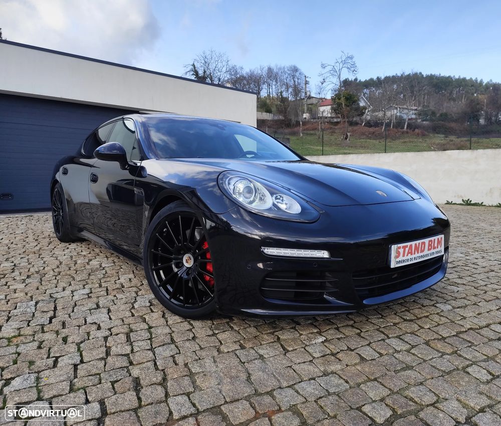 Porsche Panamera - 1