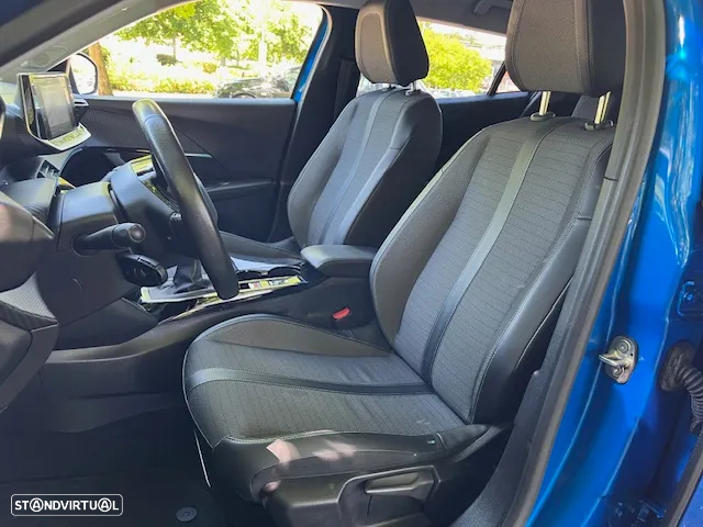 Peugeot 2008 1.2 PureTech Allure Pack - 8