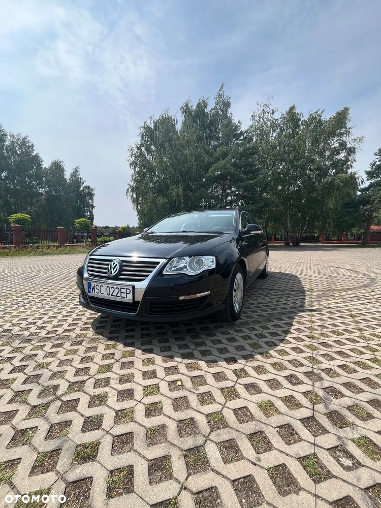 Volkswagen Passat 1.9 TDI Comfortline - 2