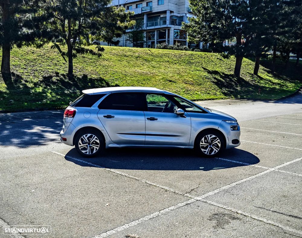 Citroën C4 Picasso 1.6 BlueHDi Intensive EAT6 J17 - 23