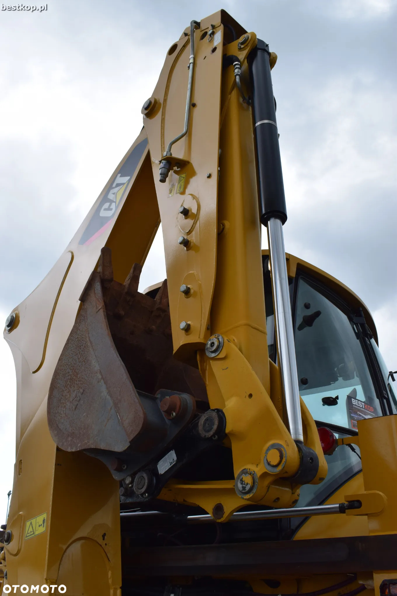 Caterpillar CAT 432E Premier - 7