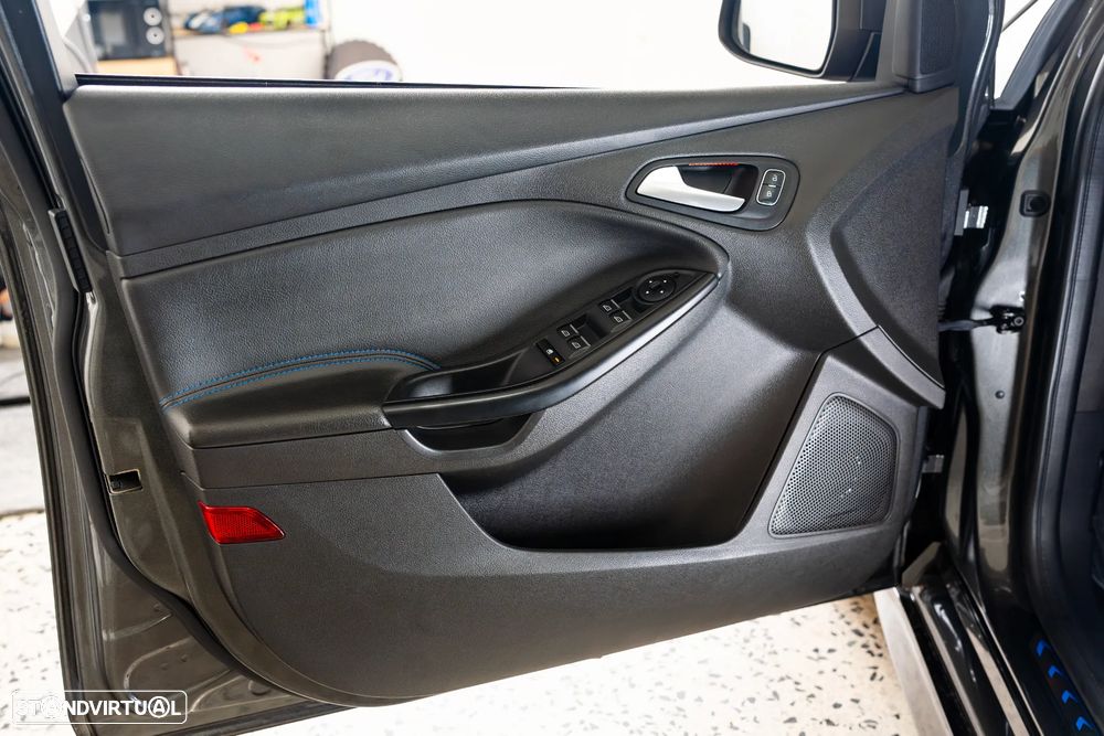 Ford Focus 2.3 EcoBoost S&S 4WD RS - 19