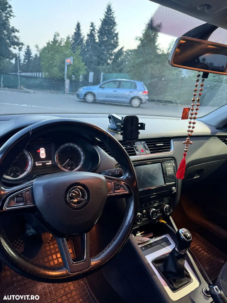 Skoda Octavia - 5