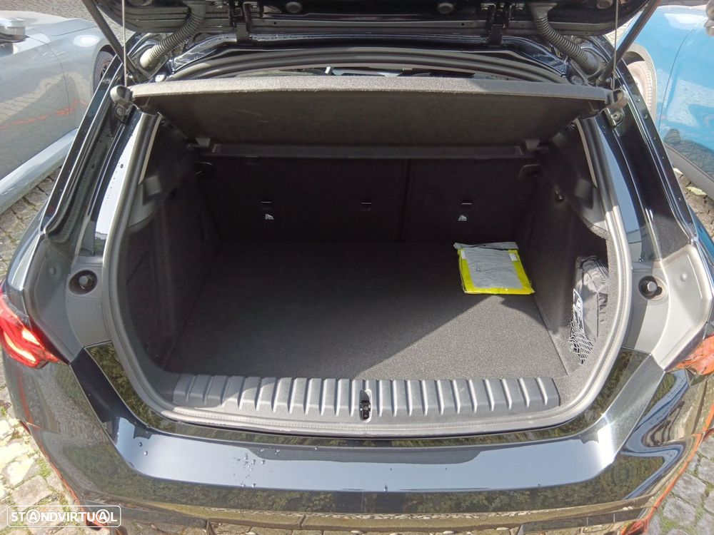 BMW 118 d Pack Desportivo M - 18