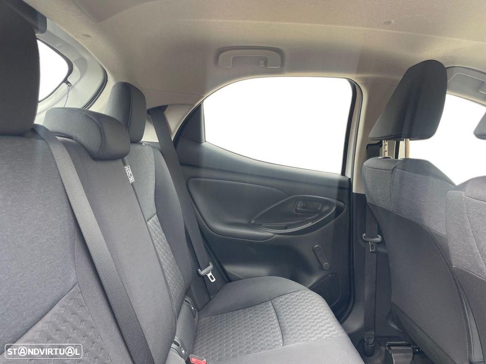 Toyota Yaris 1.0 VVT-i Comfort Plus - 6