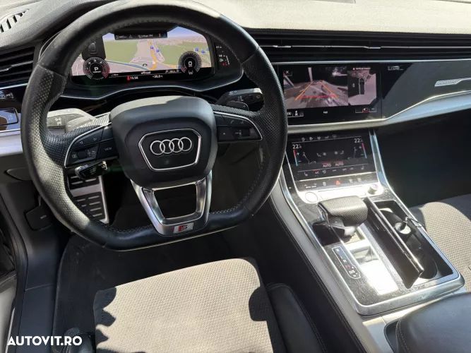 Audi Q8 - 13