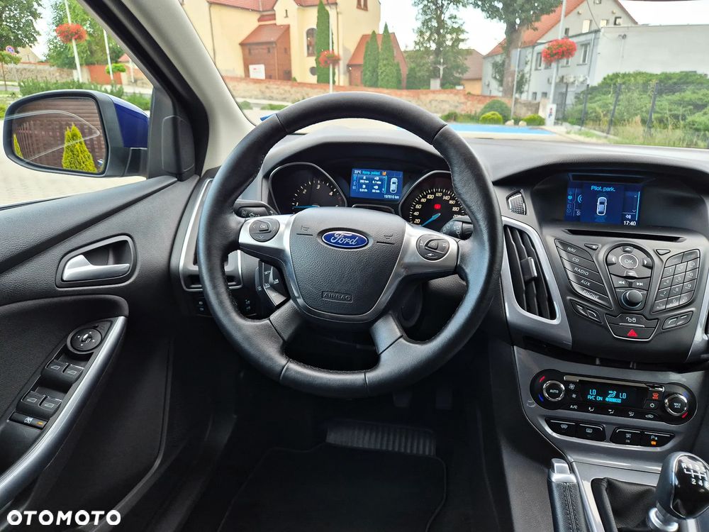 Ford Focus 2.0 TDCi DPF Titanium - 12