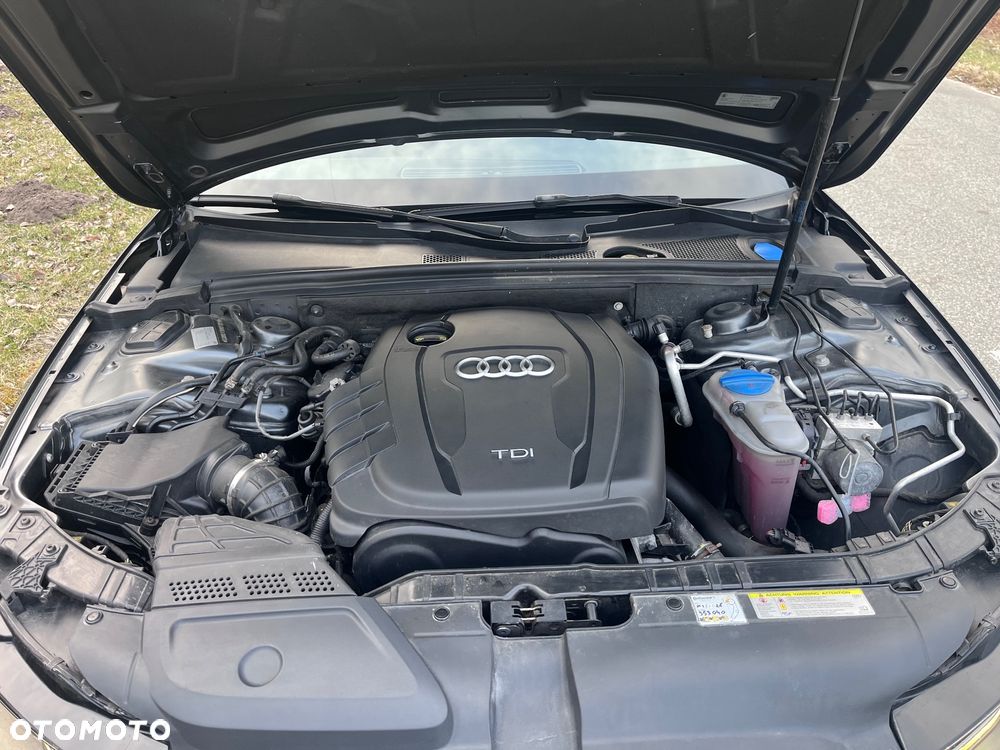 Audi A4 Avant 2.0 TDI Quattro S tronic - 5