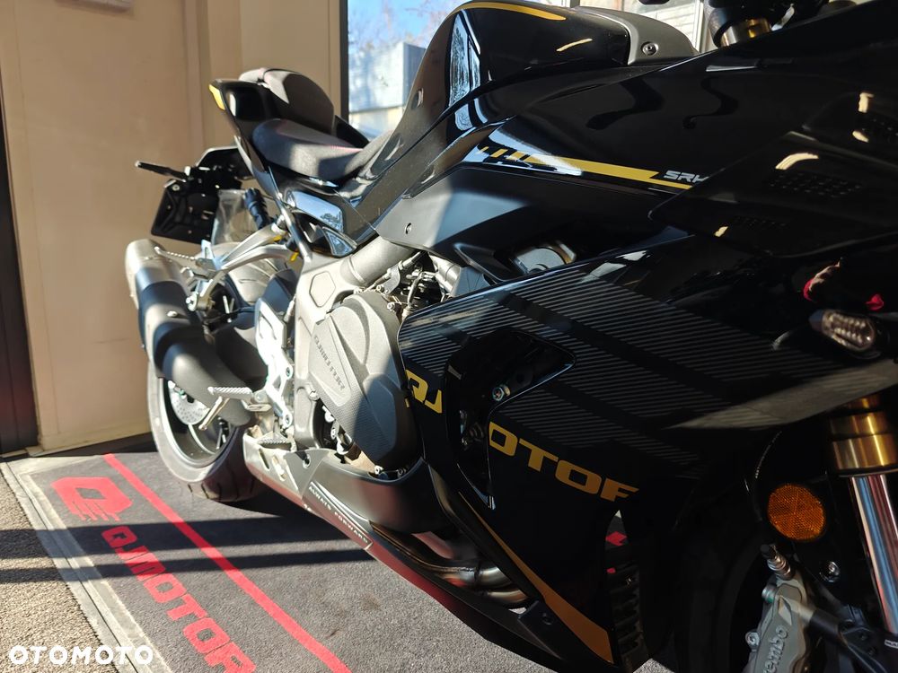 QJMOTOR SRK 800RR - 4