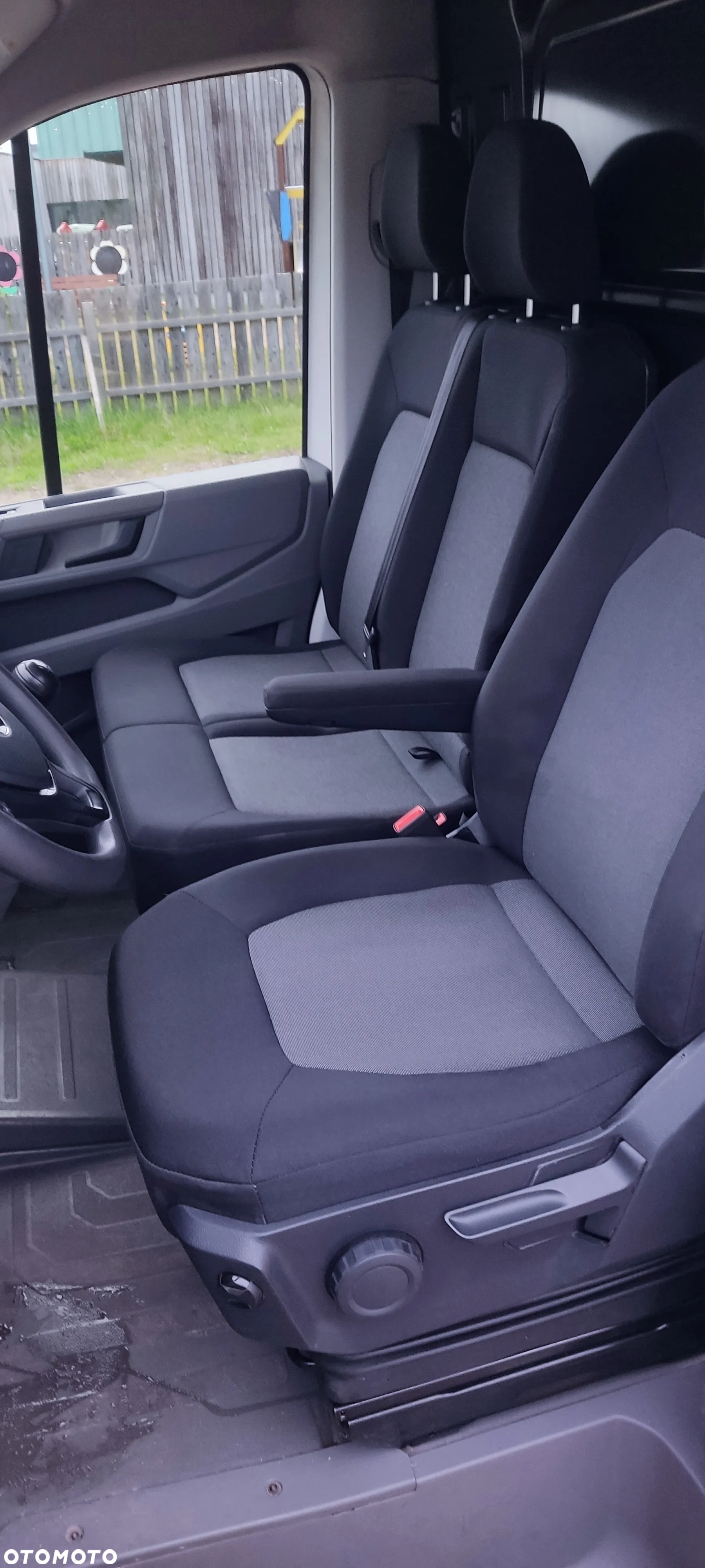 Volkswagen Crafter - 11