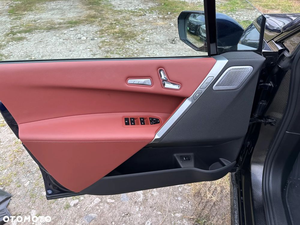 BMW iX - 11