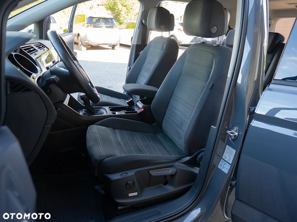 Volkswagen Touran 1.5 TSI EVO Comfortline Plus DSG - 27