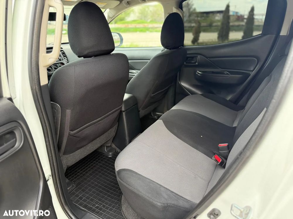 Mitsubishi L200 Double Cab 2.2 DI-D M/T Instyle - 6