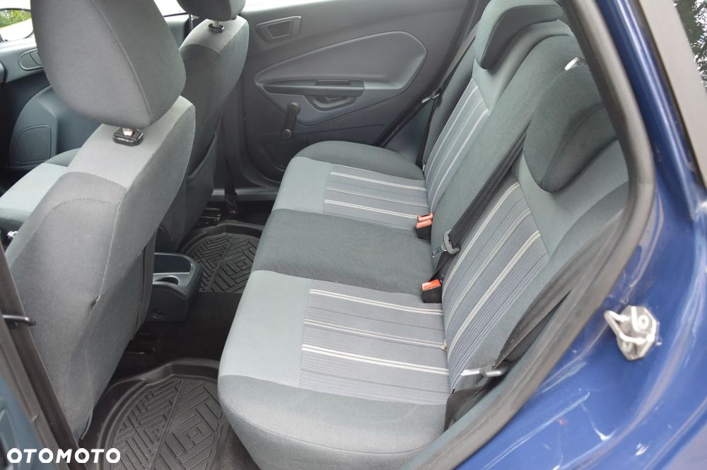 Ford Fiesta - 10
