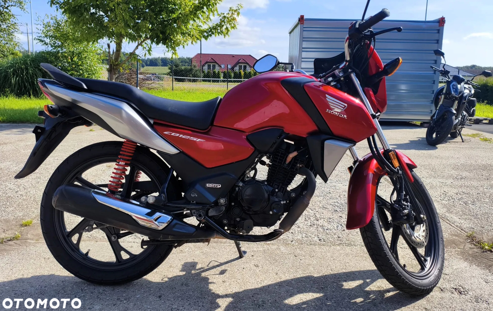 Honda CBF - 2