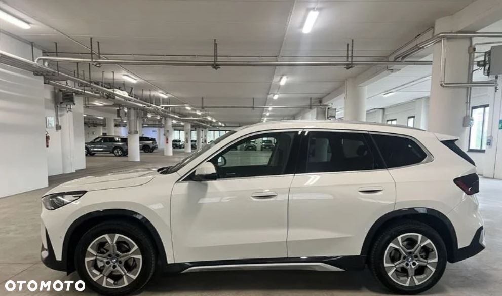 BMW X1 sDrive18i xLine - 6