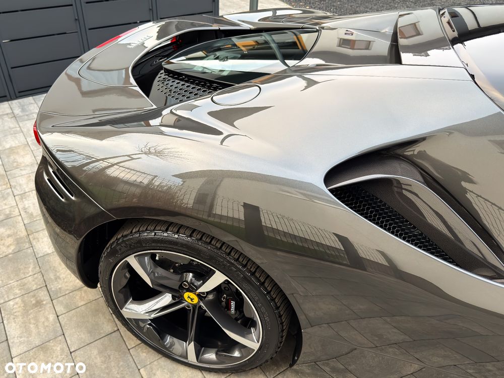 Ferrari SF90 Stradale - 21