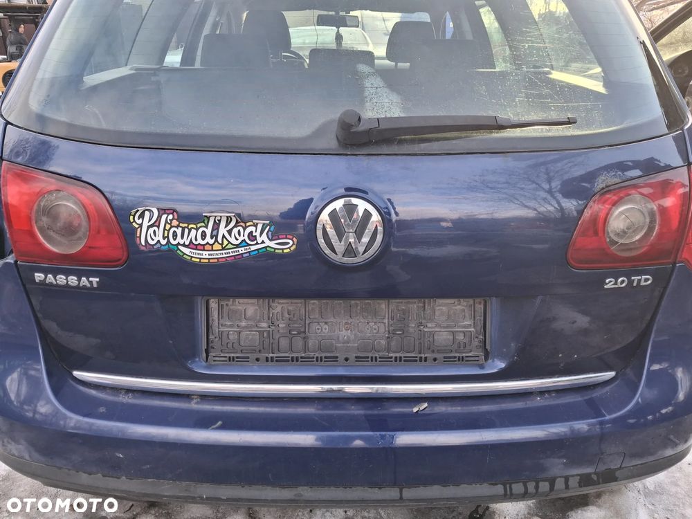 Volkswagen Passat B6 kombi klapa bagażnika tył tylna kolor LC5E niebieska szyba mechanizm wycieraczki zamek lampa listwa chrom - 1
